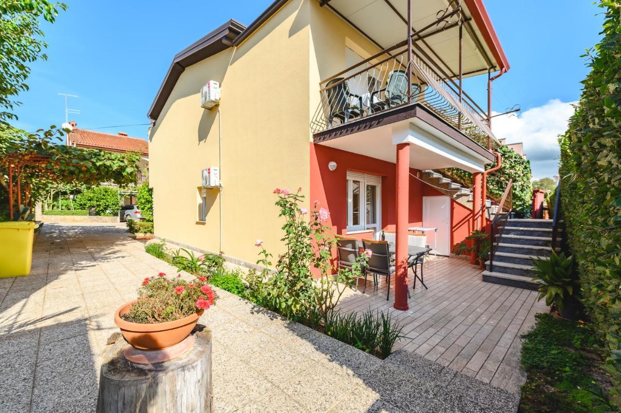 Apartments Kovacic-Punta 乌马格 外观 照片