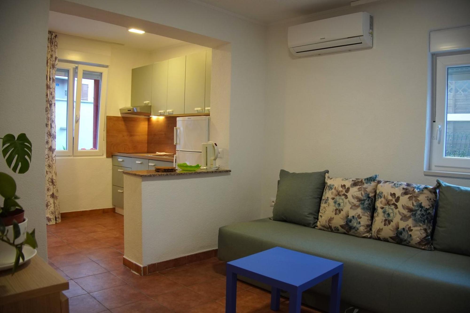 Apartments Kovacic-Punta 乌马格 外观 照片